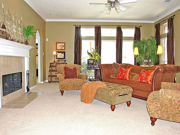 2nd image of 12418 Brazos Bend Trl