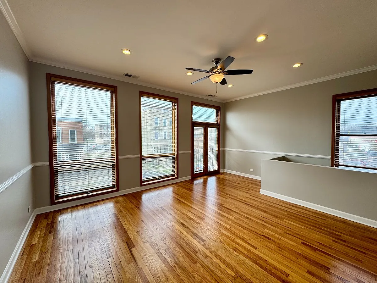 2 bed, 2.0 bath, 1300 sqft, $3,100 — Photo 4