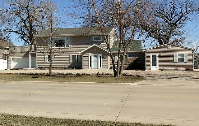 1st image of 409 Hill Ave