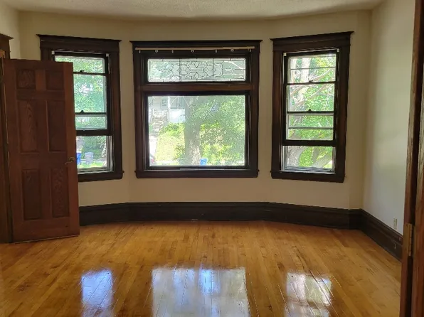 1271 Edgerton St #2, Saint Paul, MN 55130