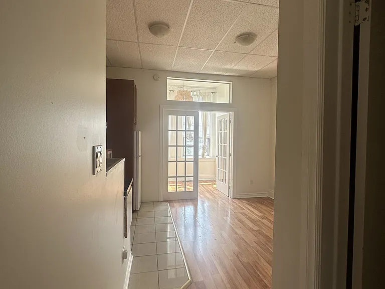 1504 Queen St W #2A — Photo 8