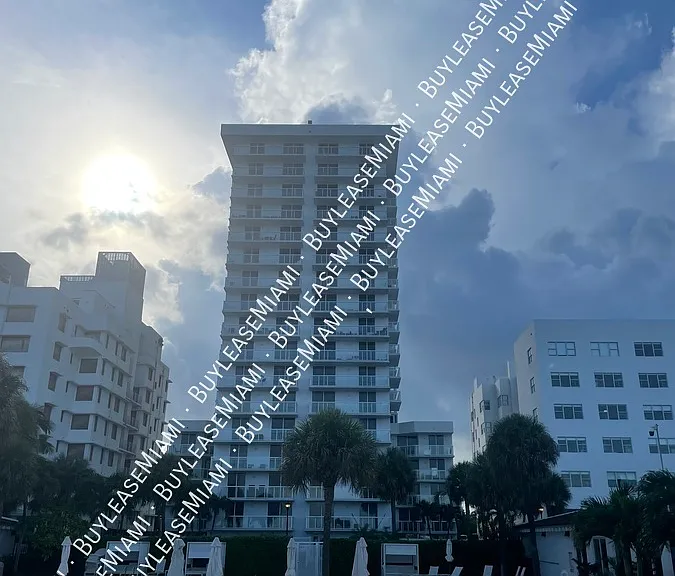 2457 Collins Ave — Photo 6