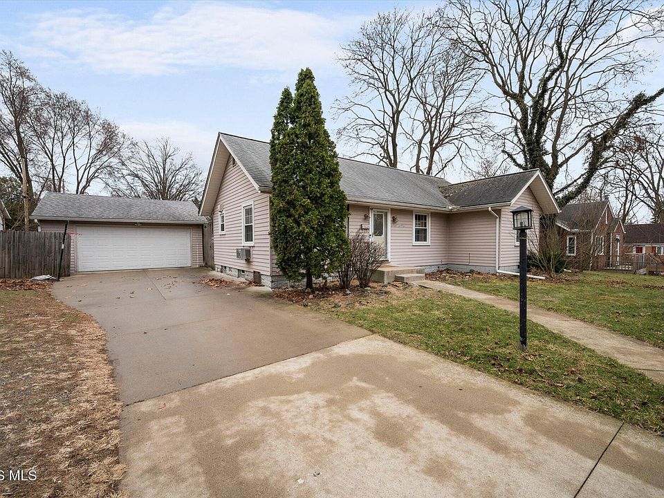 1st image of 4722 Bowser Dr
