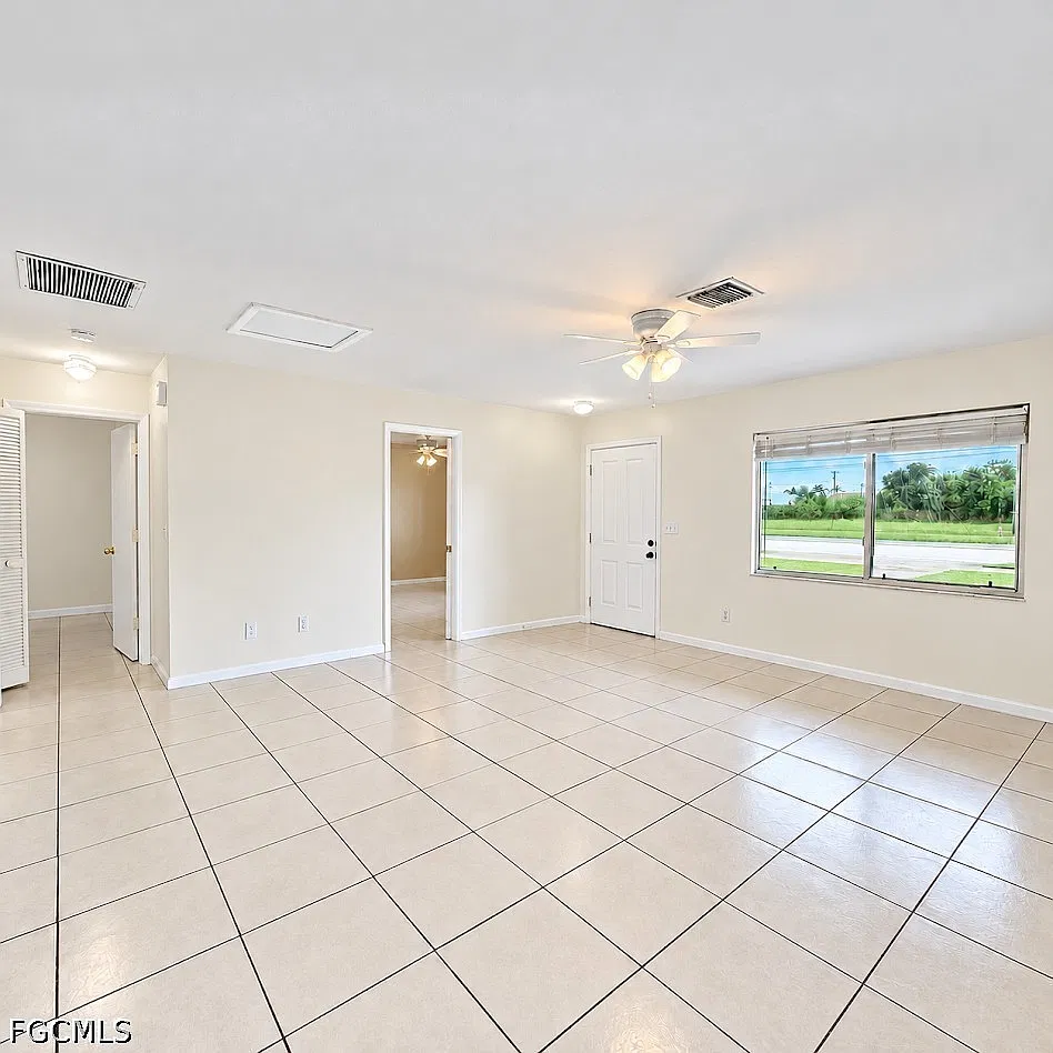 2 bed, 2.0 bath, 882 sqft, $1,295 — Photo 4