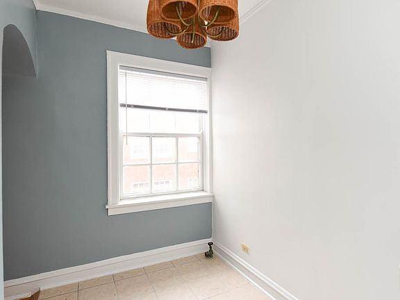 5th image of 1716 W Albion Ave #J3