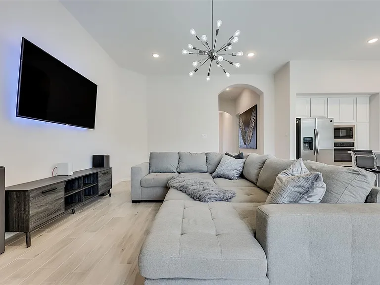 7705 Pace Ravine Dr — Photo 6