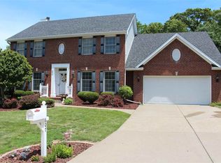 607 E 3rd St, Coal Valley, IL