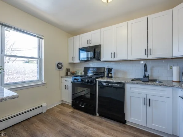 1146 Valley Rd #2A, Wayne Twp., NJ 07470