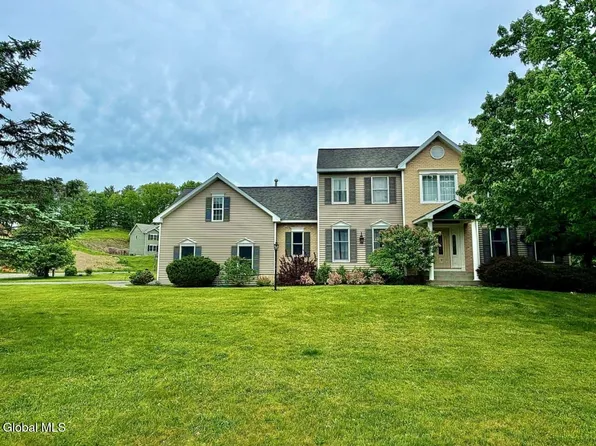 7 Ledgewood Drive, Troy, NY 12180