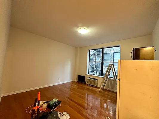 Rented by Oxford Property Group | media 11