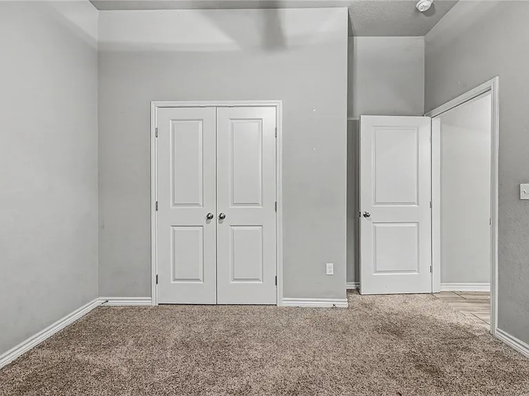 9609 Sedalia Trl — Photo 18
