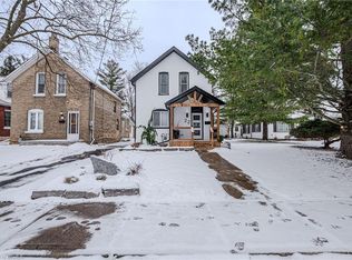 22 Foster St, Brantford, ON N3S2A8