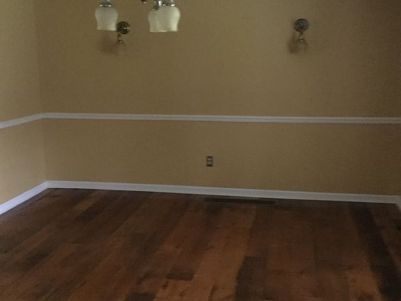 3rd image of 1324 Shadelawn Dr