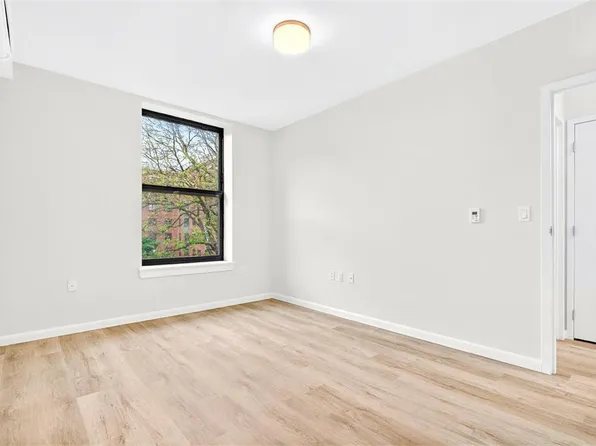 1731 Lacombe Avenue image 20 of 28