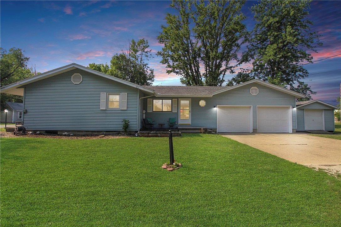 603 S Van Buren St, Sullivan, IL 61951 Zillow