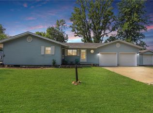 603 S Van Buren St, Sullivan, IL 61951
