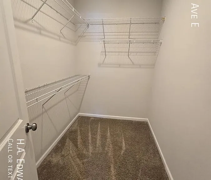 626 31st Ave E — Photo 13