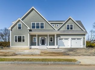 1 Coventry Ln, Stoneham, MA 02180