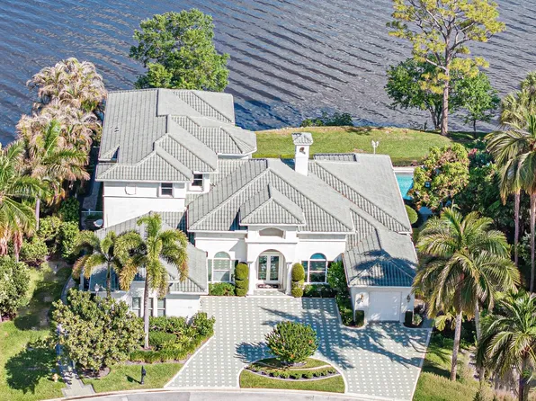 226 SW Palm Cove Drive, Palm City, FL 34990