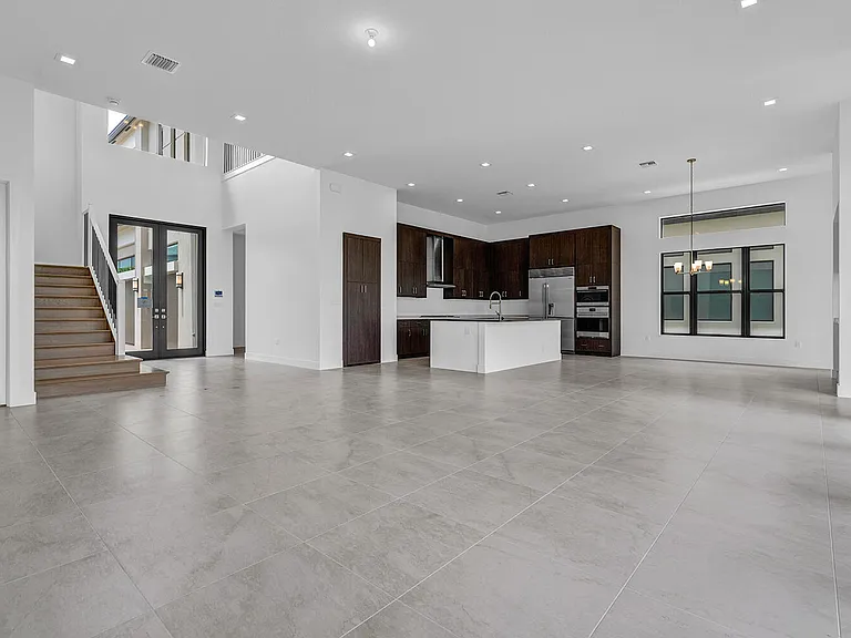 9523 Riverside Park Dr — Photo 4