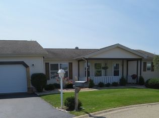 1832 Paddock Ct, Grayslake, IL 60030