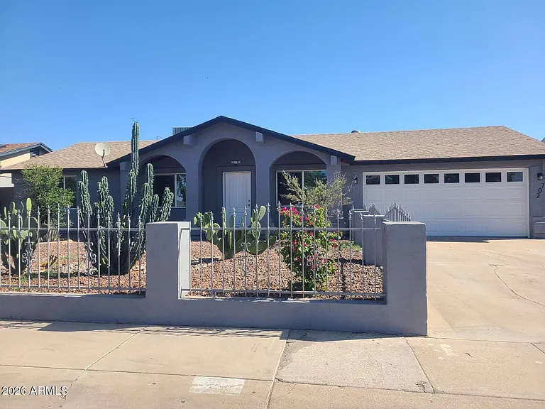 3702 E Thunderbird Rd — Photo 1