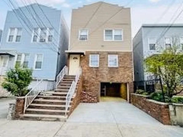 36 West 54th Street image 1 of 12