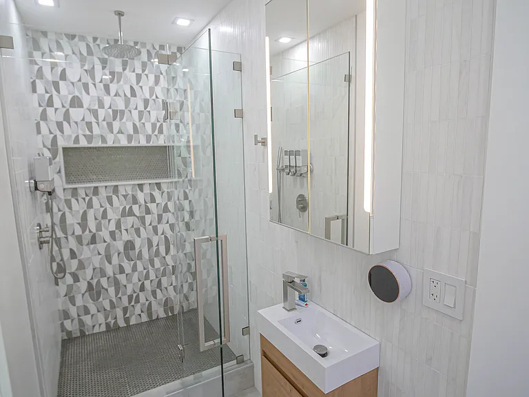 268 Old River Rd #2 — Photo 5