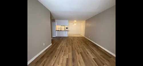 11920 Mayfield Ave #7 Photo 1 11920 Mayfield Ave #7 Photo 1