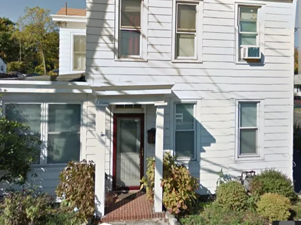 91 Main St, Garnerville, NY 10923