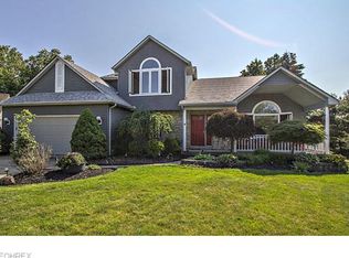 10315 Versailles Dr, Strongsville, OH