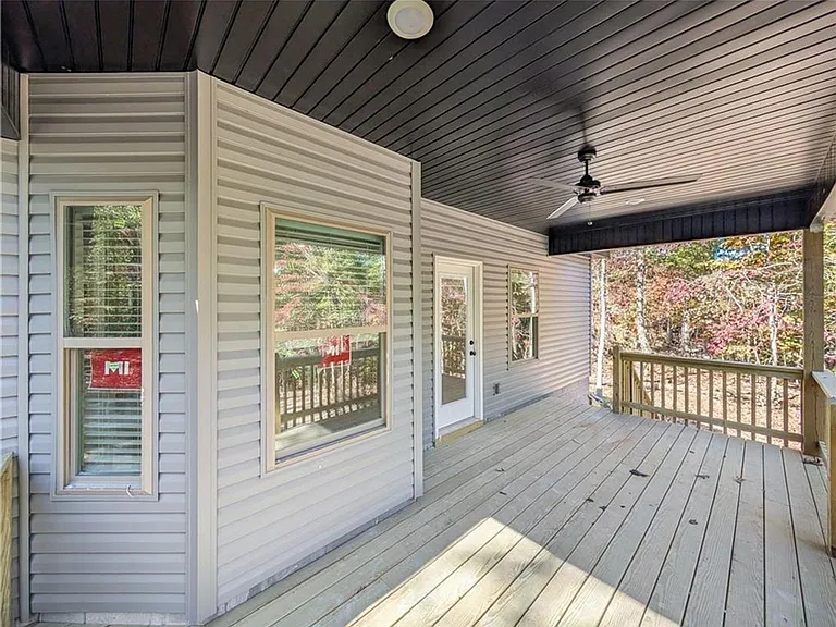 100 Selkirk Dr — Photo 21