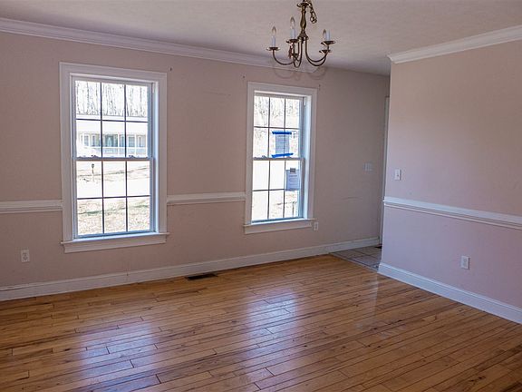 5th image of 2550 Oak Grv