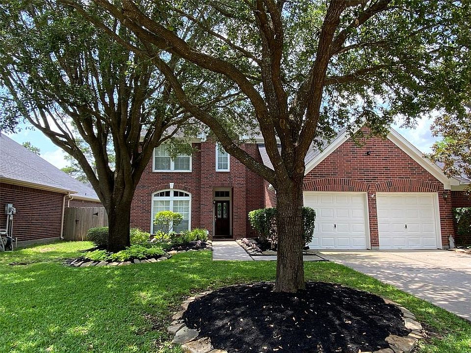 1st image of 15823 Linwood Manor Ct