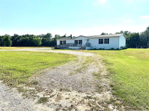 104 Castle Rock Ln, Shawnee, OK 74804