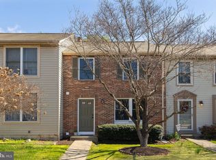 14125 Honey Hill Ct, Centreville, VA 20121