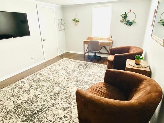 5th image of 25554 Broad St