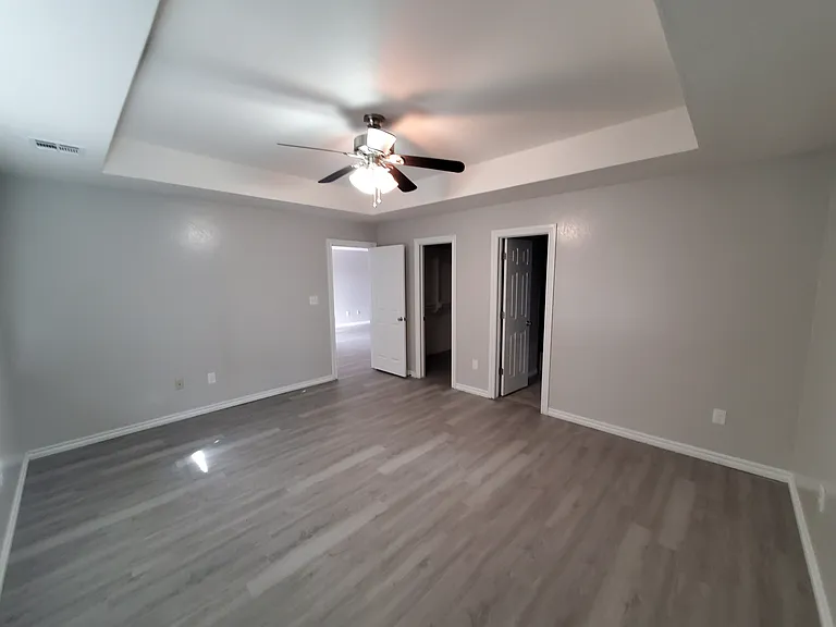 205 NE Angus St — Photo 5