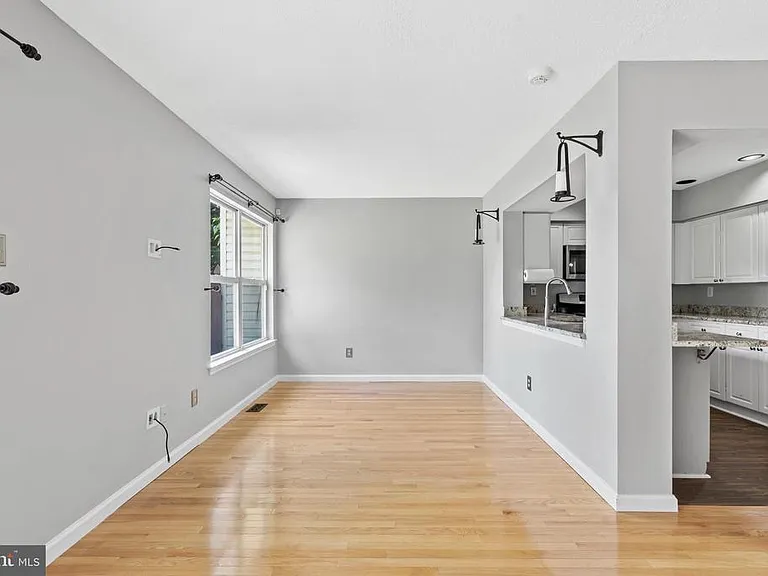 4650 Louise Saint Claire Dr — Photo 5