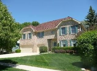 1307 Gartner Rd, Naperville, IL 60540