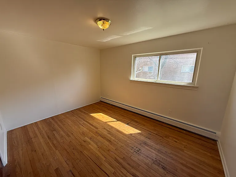 29250 Longview Ave #14 — Photo 4