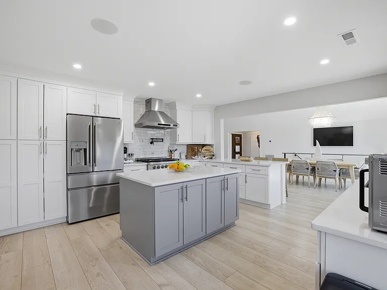 15928 Henry Ln — Photo 14