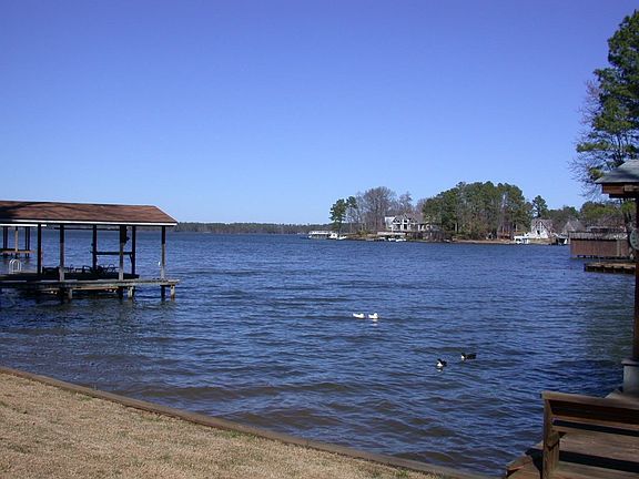 2nd image of 552 Poe Creek Dr