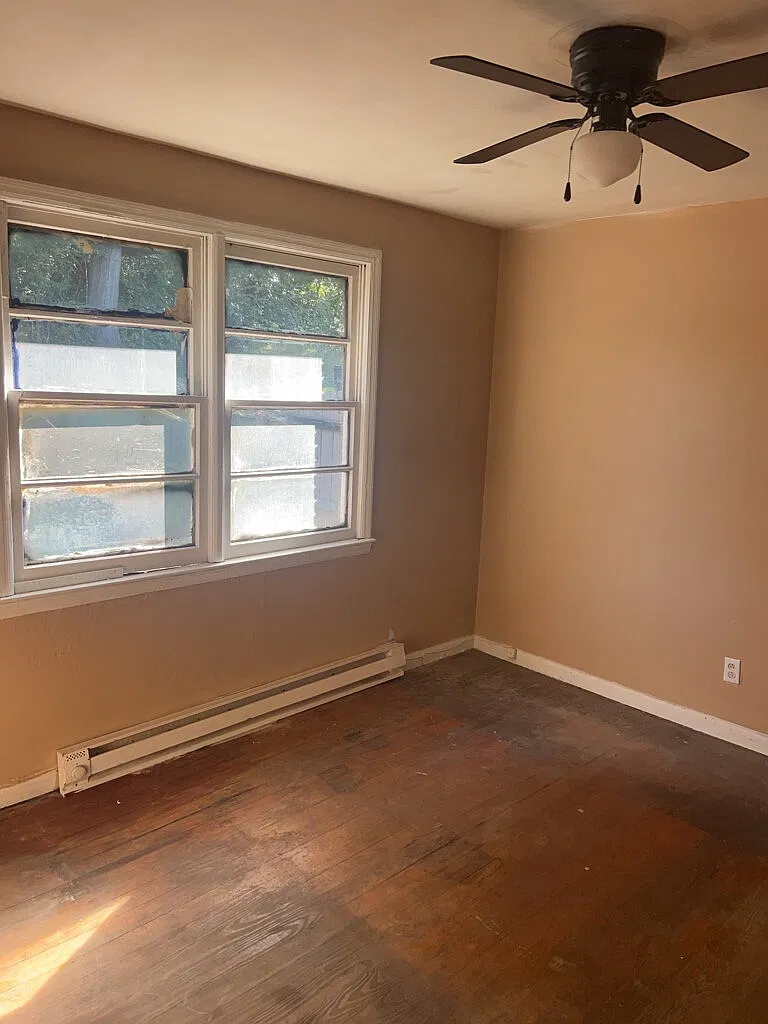 2 bed, 1.0 bath, $750 — Photo 4