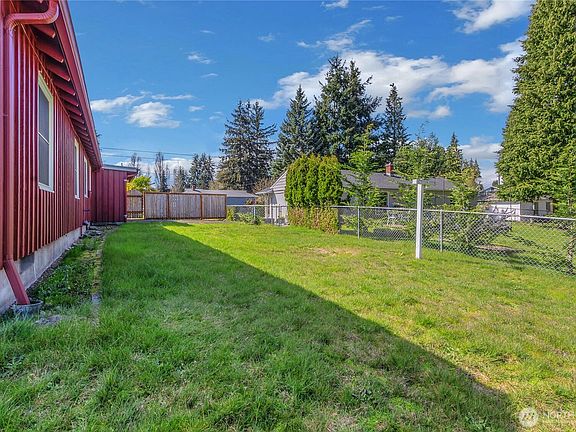 3rd image of 5119 N 31st Street