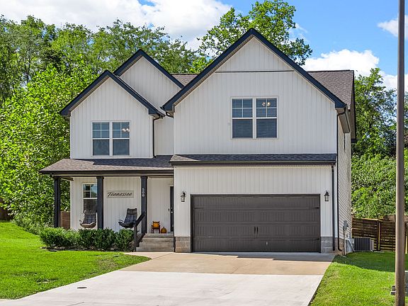 3rd image of 508 Woodtrace Dr