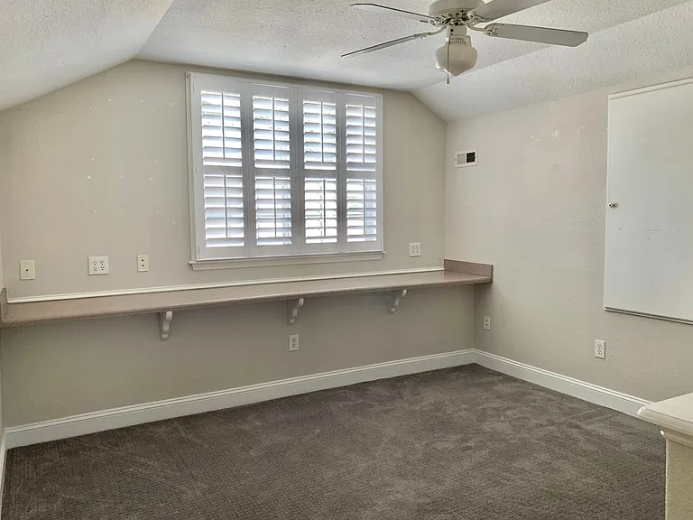 1003 Tomlinson Blvd — Photo 9
