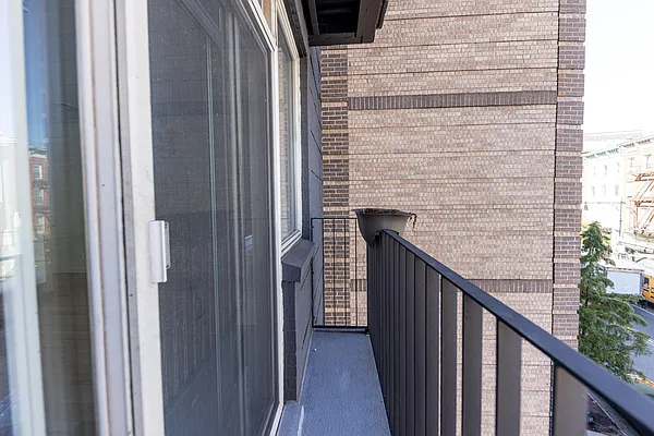 Rented by Compass | media 7