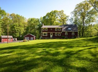30 Maple Ln, Sutton, MA 01590