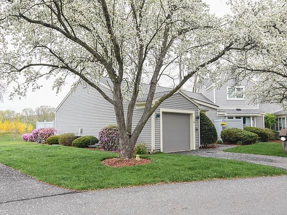 2nd image of 28 Walden Pond Drive